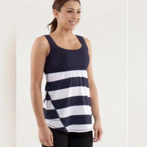 Lululemon Run Chase Me Tank Stripe White Indigo  Size 6
